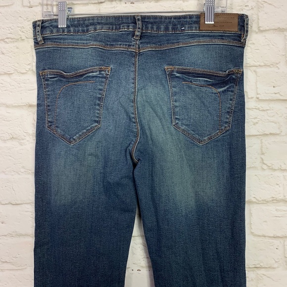 Camaieu Straight Leg Stretch Midrise Jeans 9 - Picture 3 of 7